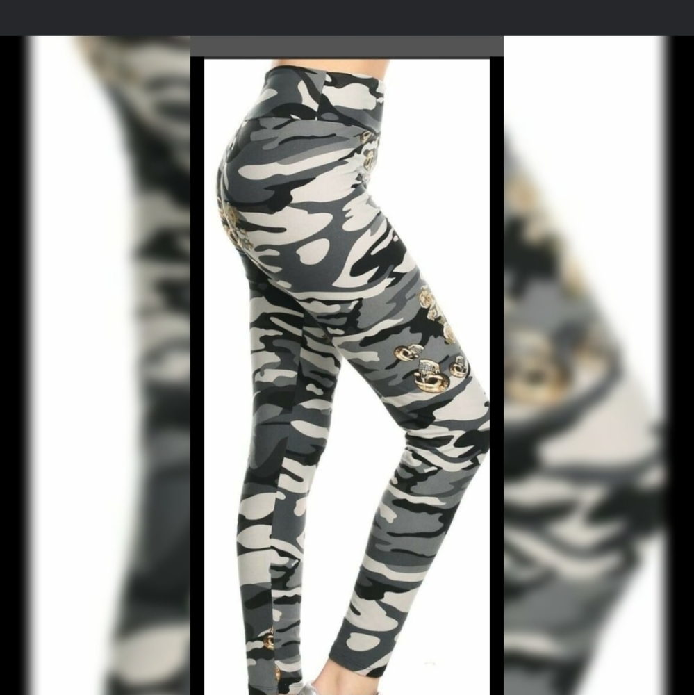 New camo/ skull tights